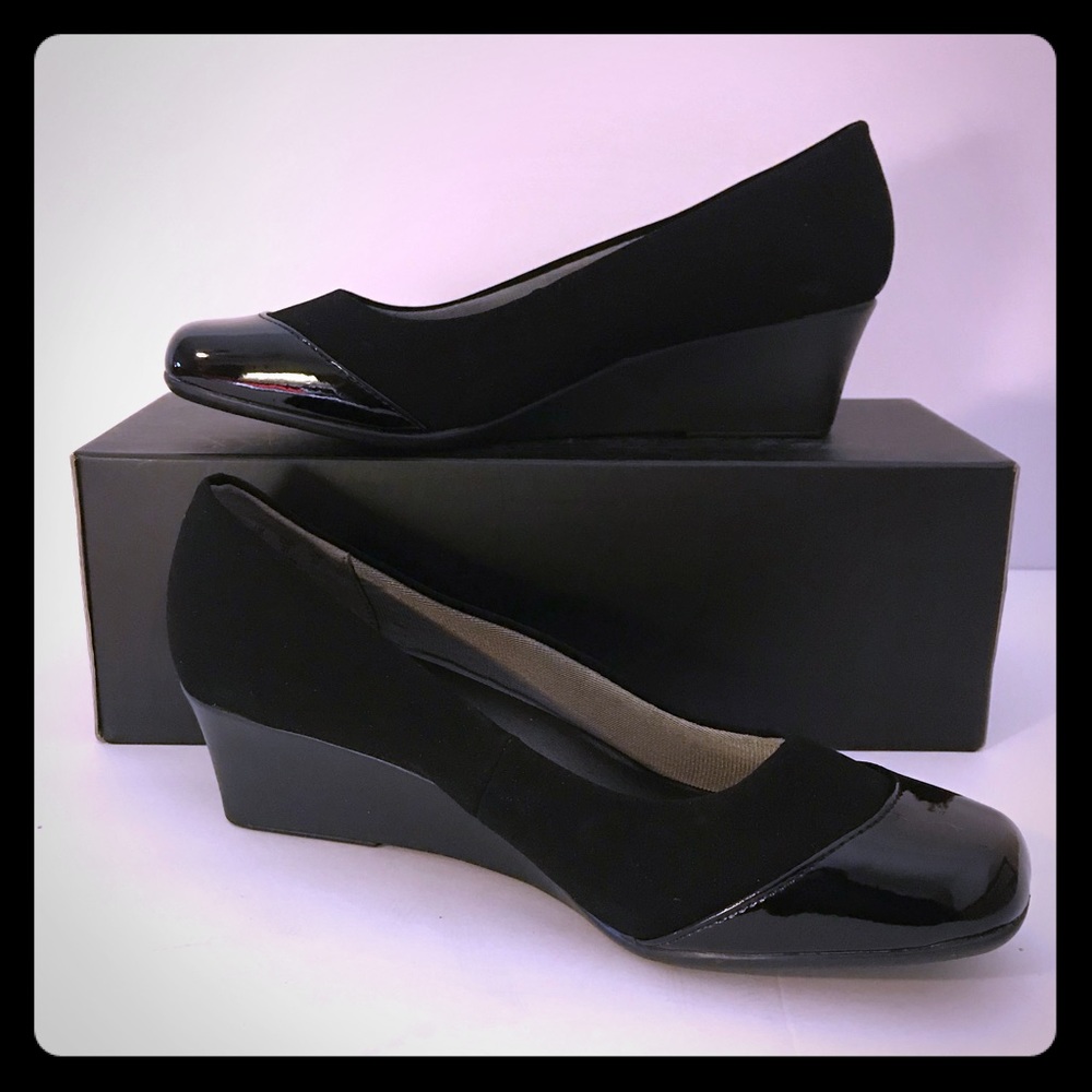 NBW Life stride black simply comfort wedge SZ 7